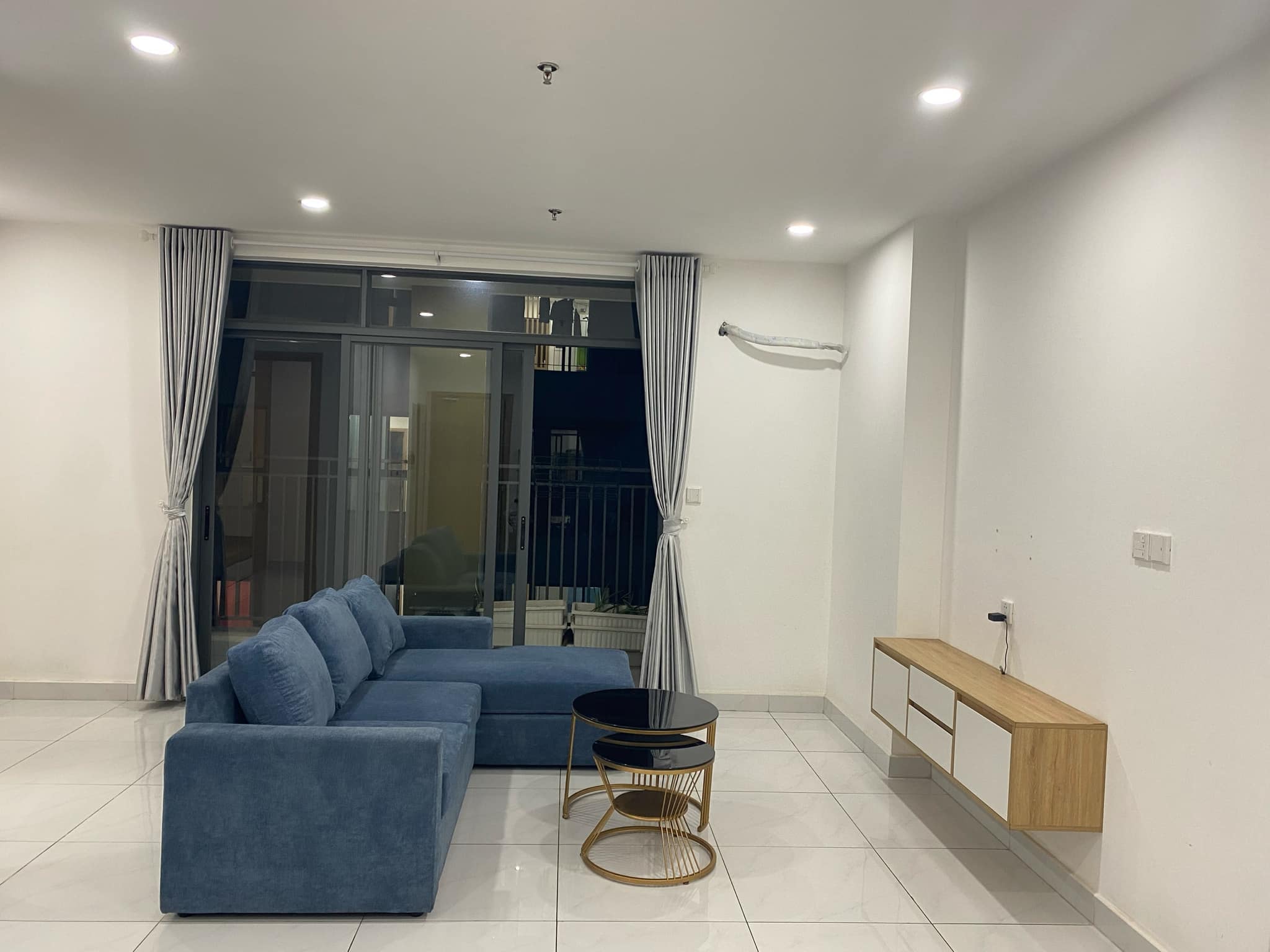 Cho thuê căn hộ the eastgate 2pn 60m2 7triu có nội thất