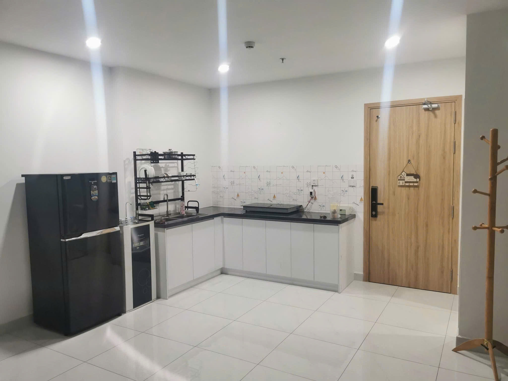 Cho thuê căn hộ the eastagte 1pn+ (59,9m2) có nội thất 7 triệu/tháng