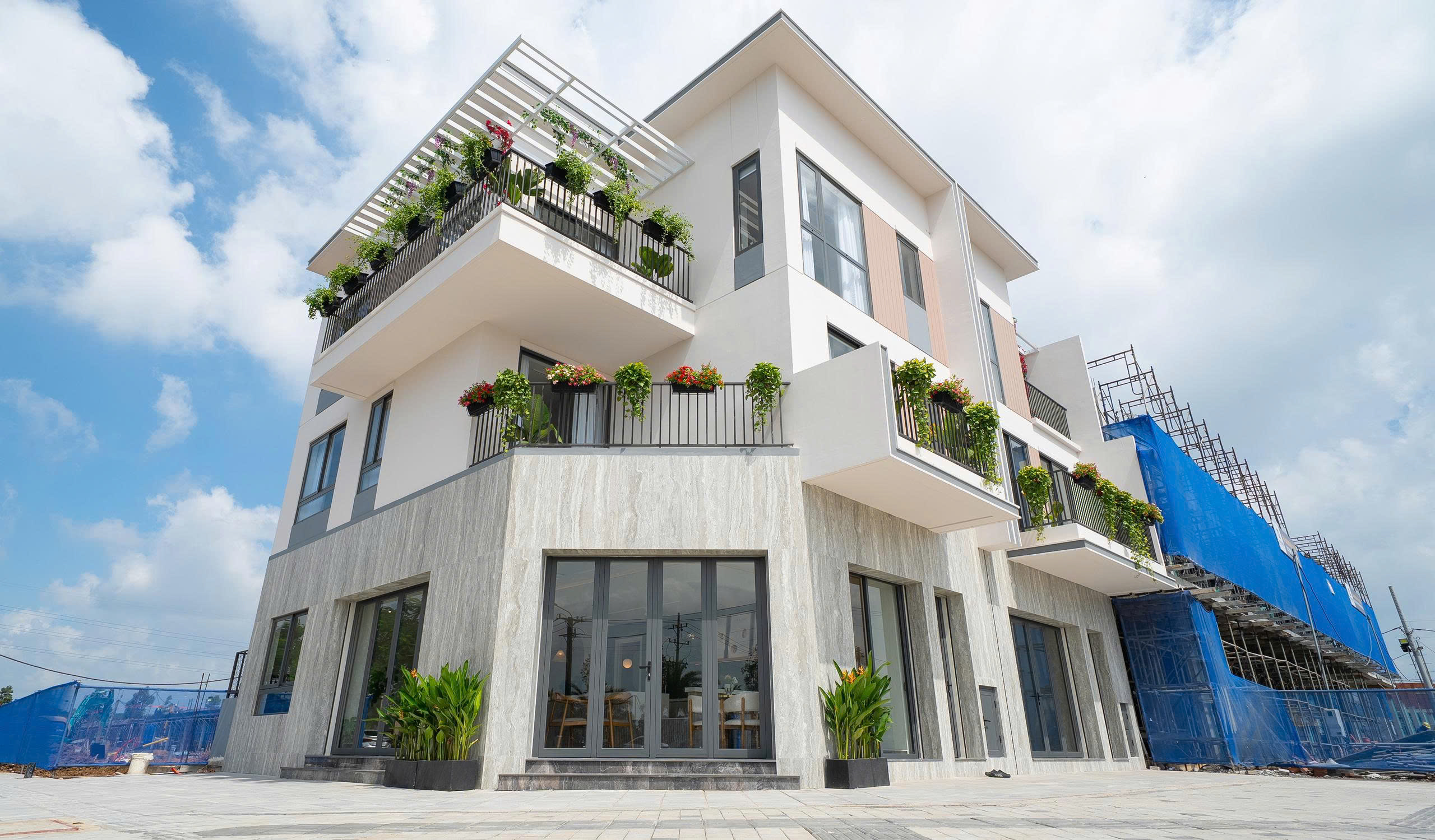 Bán nhà mặt tiền đường lê lai khu dân cư k home new city, kinh doanh ngay, full nội thất, duy nhất căn đẹp nhất